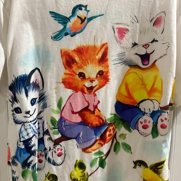 White T-Shirt with Kittens and Hummingbird - Size Xl - Picture 2 of 3